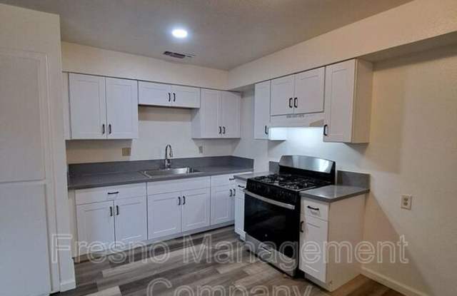 4422 E. Sierra Madre Ave.