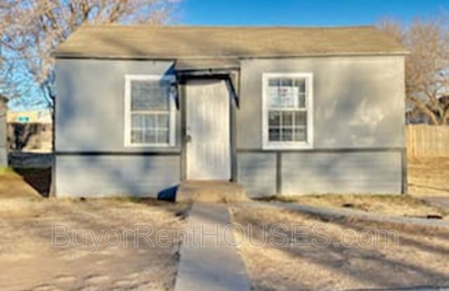 806 North Detroit Avenue - 806 North Detroit Avenue, Lubbock, TX 79415