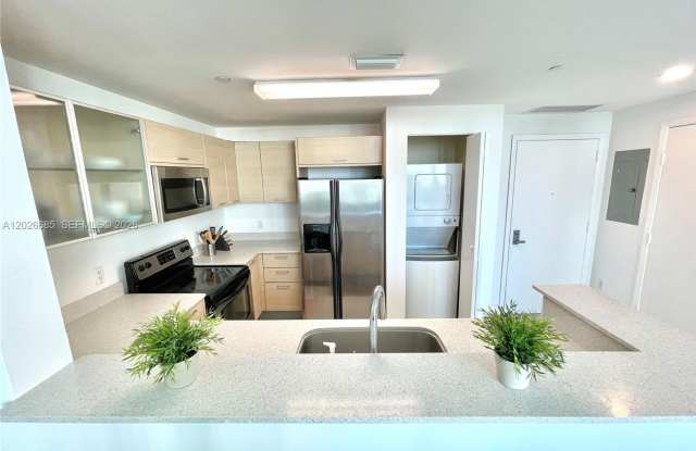 350 NE 24th St