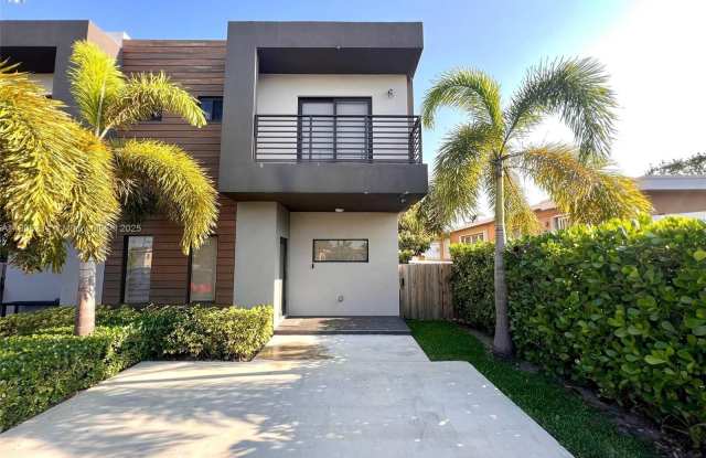 Photo of 8753 SW 34th St