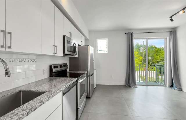1536 NW 15th Ave