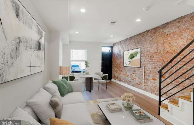 Photo of 2636 MANTON Street