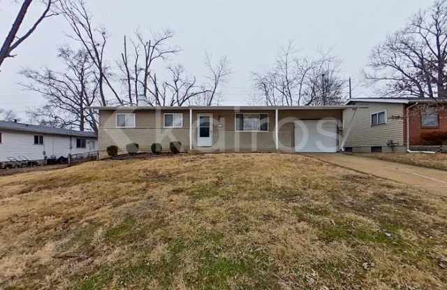 2715 Benne Drive - 2715 Benne Drive, Florissant, MO 63031