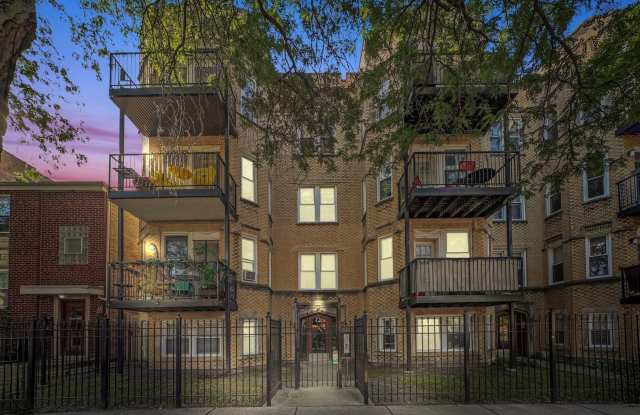 Photo of 2531 W BERWYN Avenue