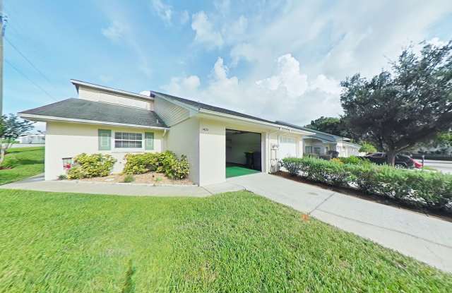 Corner Lot Townhome For Rent in The Willows, a peaceful 55+ community in the heart of Clermont!
