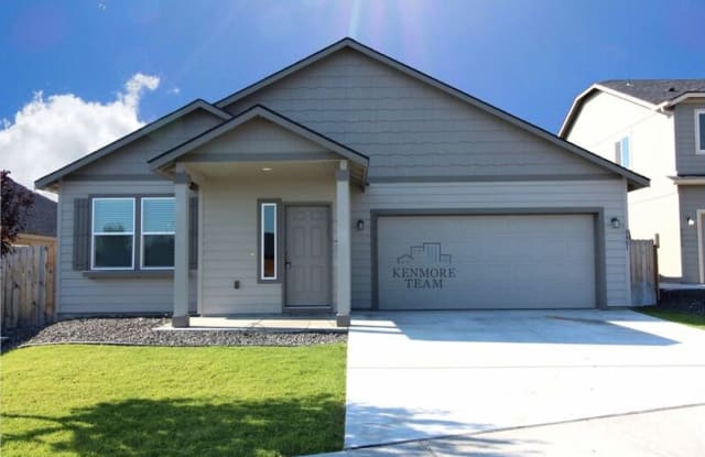 9401 W 5th Pl - 9401 West 5th Place, Kennewick, WA 99336