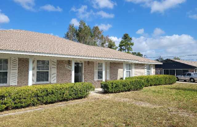 Kings Point 4 Bedroom 2.5 bath Home