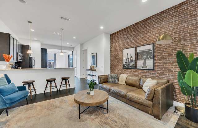 Furnished West End Luxury Condo