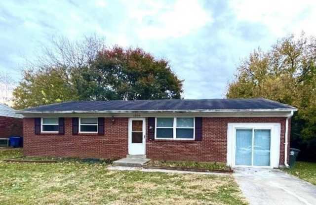 1208 Venetian Circle