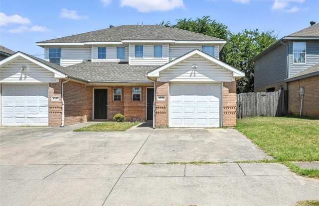 Photo of 1321 Village Garden Drive