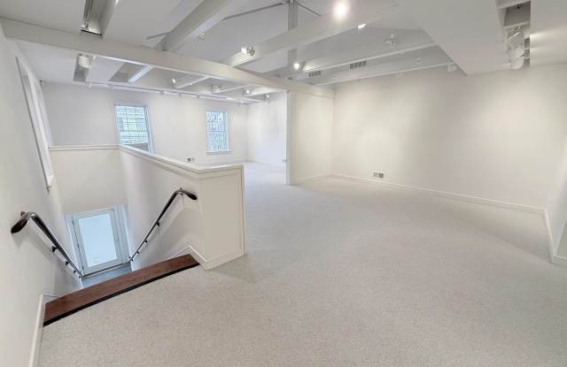 203 HIGH Street unit: 2