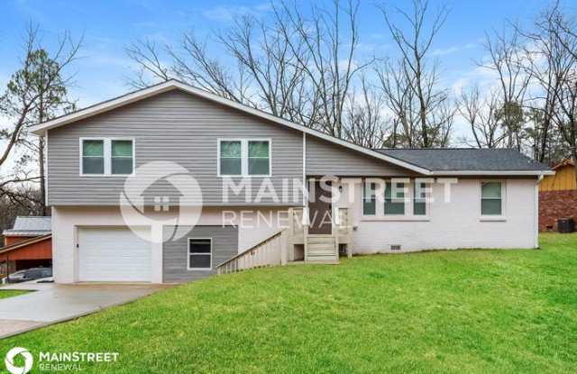 653 16th Court Northwest
