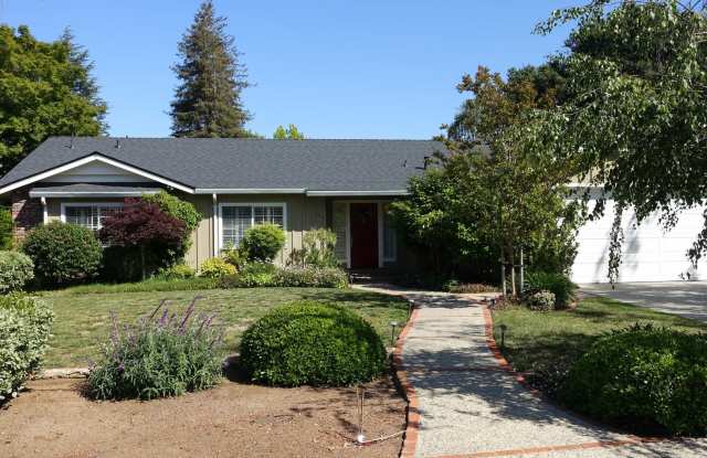 North Los Altos charmer, GREAT location, pool ready for summer fun, hardwood floors, LOTS of light! - 539 Valencia Drive, Los Altos, CA 94022