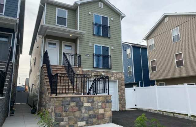 230 S 2ND ST - 230 South 2nd Street, Elizabeth, NJ 07206