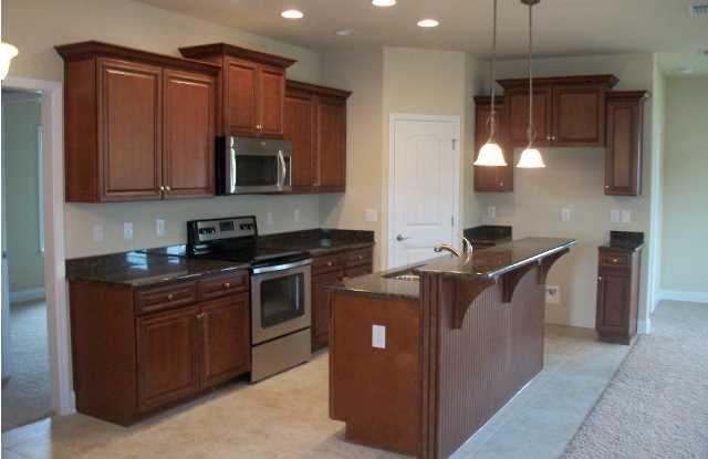 9930 SUMMER WOODS CIR