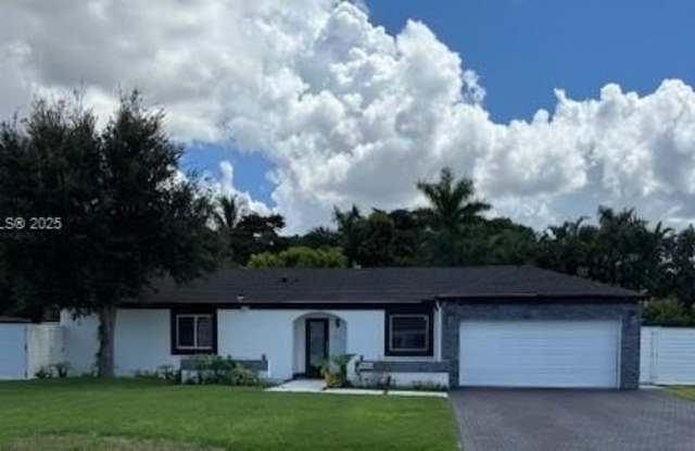 Photo of 15534 SW 153rd St