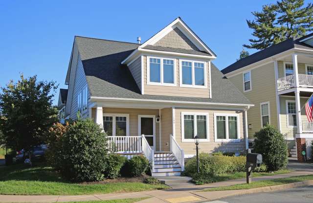 Spacious Downtown Home Convenient to UVA Medical Center