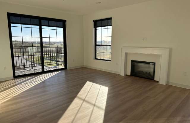 BRAND NEW! Top Floor 2-Bed Corner Private Balcony