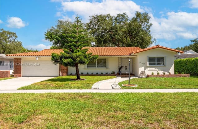 1025 NE 92nd St - 1025 Northeast 92nd Street, Miami Shores, FL 33138