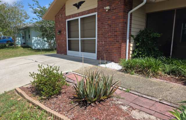 3740 N Honeylocust Dr