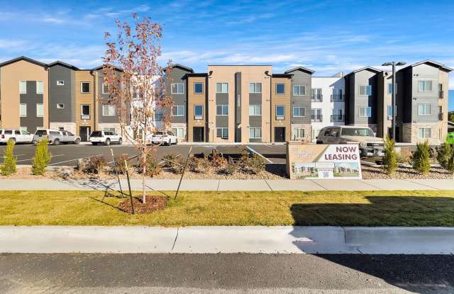 The Bookcliff: Chic 1-Bedroom Retreat: Sophisticated Living in a Prime Location