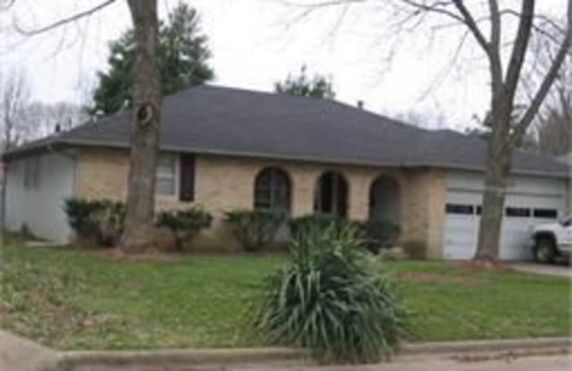 1058 E. Rosebrier St - 1058 East Rosebrier Street, Springfield, MO 65807