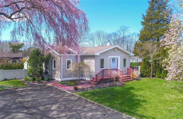 Photo of 6 West End Avenue