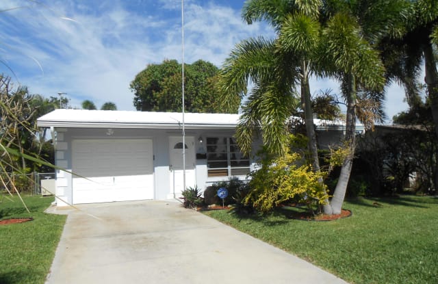 315 SW 8th Avenue - 315 Southwest 8th Avenue, Boynton Beach, FL 33435