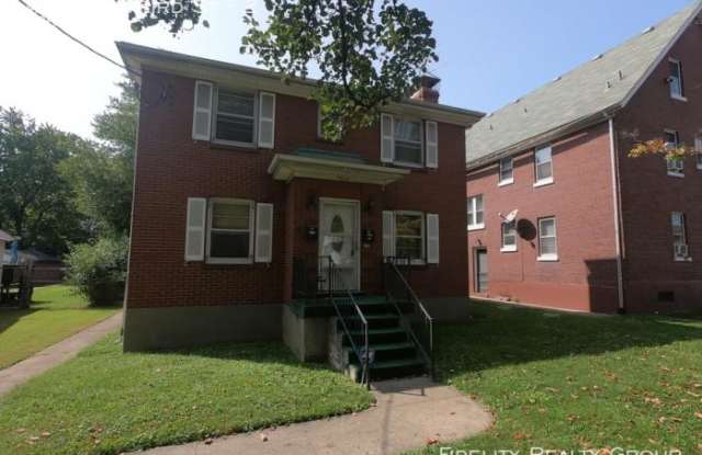 4304 S Third St - 4304 South 3rd Street, Louisville, KY 40214