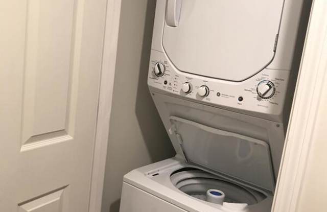 1416 A Union Blvd - 2F