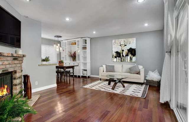 Photo of 2319 Curlew Street