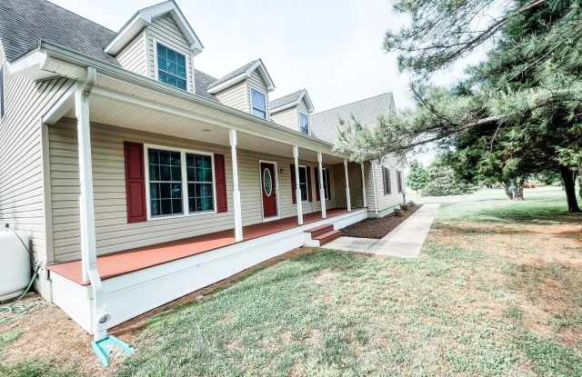 18162 WHITE TAIL Way