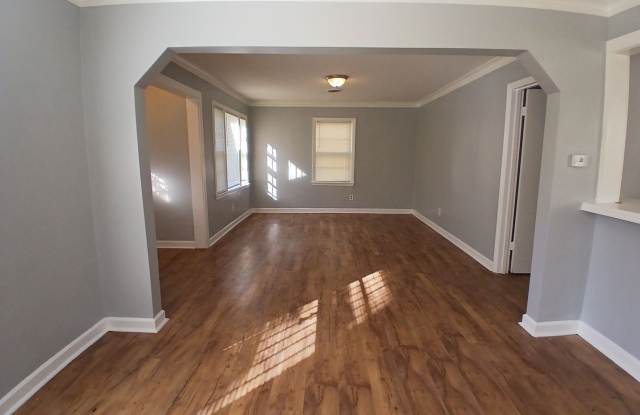 Charming 2 Story Home in Orange Mound