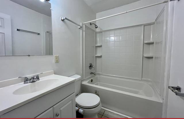 Photo of 733 Union Avenue - 1