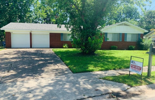 211 Cornell Avenue - 211 Cornell Avenue, Fort Smith, AR 72908