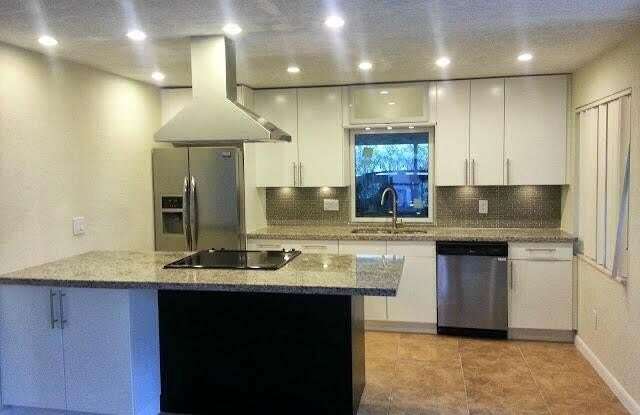 130 W Ocean Drive