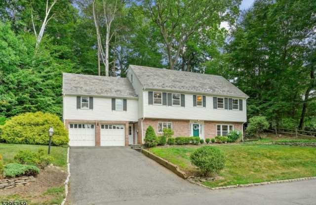 304 Forest Dr