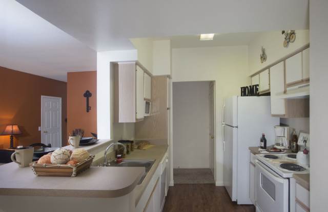 Photo of Las Palmas Apartments