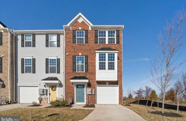 Photo of 10302 HERITAGE TRAIL Court