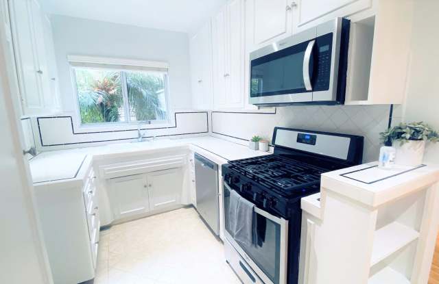 Photo of 918 7th St.