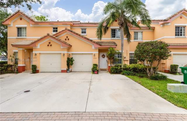 2420 SW 87th Way