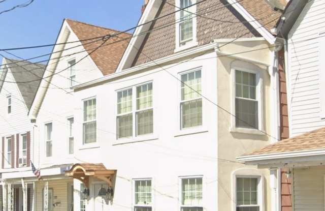 Photo of 5217 LIBERTY AVE