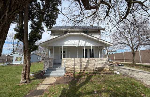 Move-In Ready 2-Bedroom Home with Large Yard and Covered Front Porch