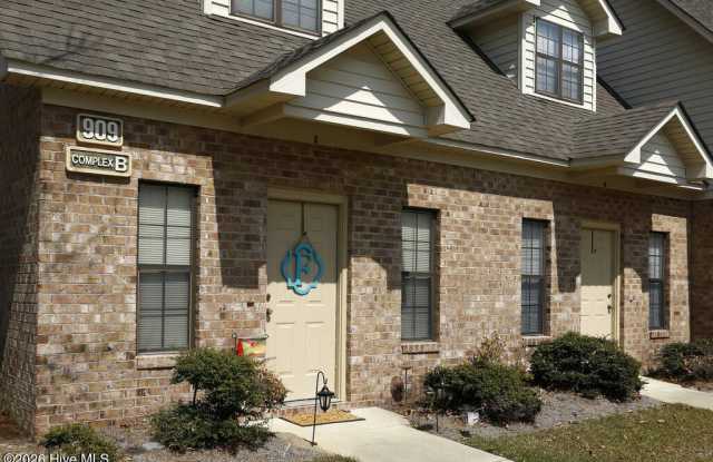 905 Allen Road