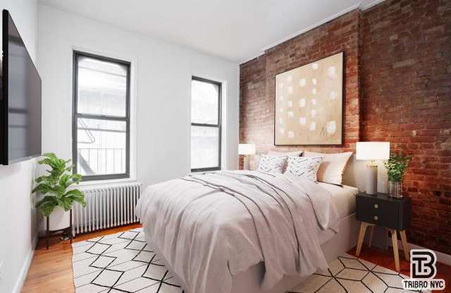 262 West 22nd Street