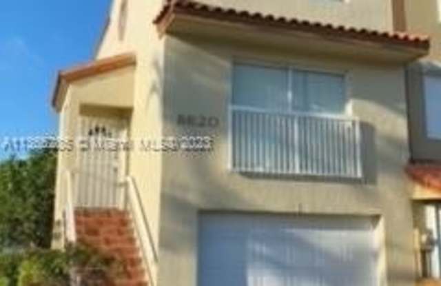 8620 NW 3 Ln