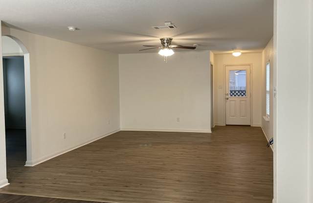 1525 Breanna Lane