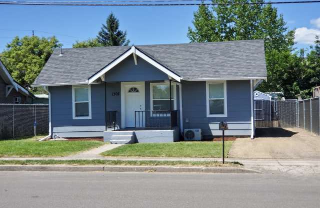 1308 Cherry Street, La Grande, Oregon 97850