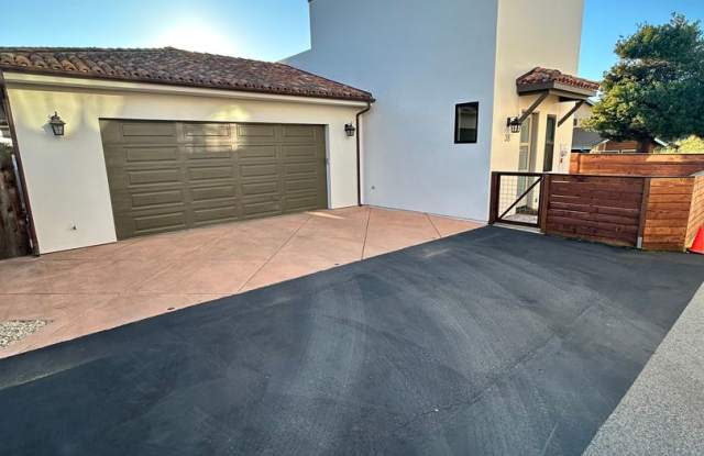 Photo of Beautiful New Build with Ocean  Pier Views – Long term rental in Cayucos