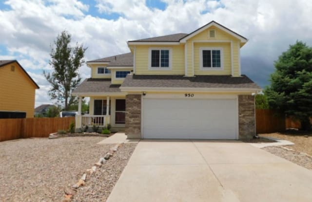 950 Winebrook Way - 950 Winebrook Way, Fountain, CO 80817